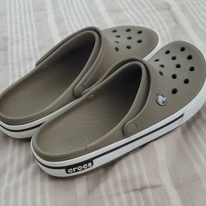 Crocs water shoes men/women